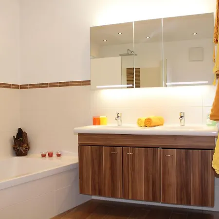 Mountain-view Lägenhet